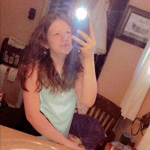 Meet your Posher, Lilly